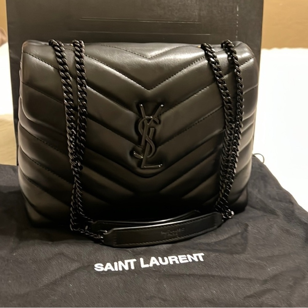 Saint Laurent Lou Lou Black leather/hardware sz S shoulder bag. Great condition!